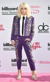 rs_634x1024-160522164719-634.Kesha-Billboard-Music-Awards.tt.052216